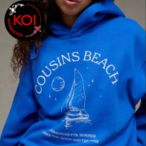 American Eagle x The Summer I Turned Pretty Cousins Bech Hoodie T-Shirt