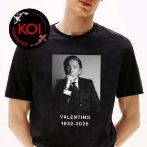 Rip Valentino Garavani Iconic Italian Designer Dies At 93 Unisex T-Shirt