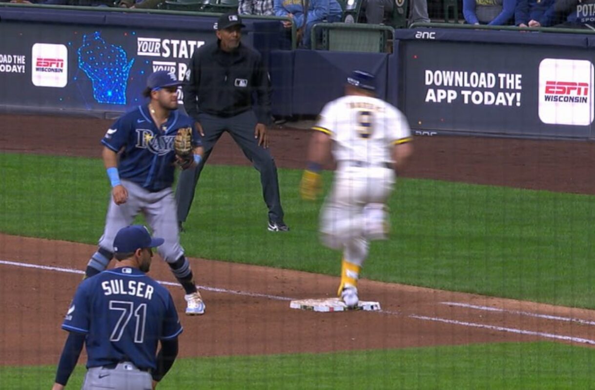 C.B. Bucknor Call Controversy Draws Laughter from MLB Managers and Players