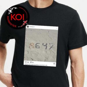 James Comey 8647 Cool Shell Formation On My Beach Walk Classic T-Shirt